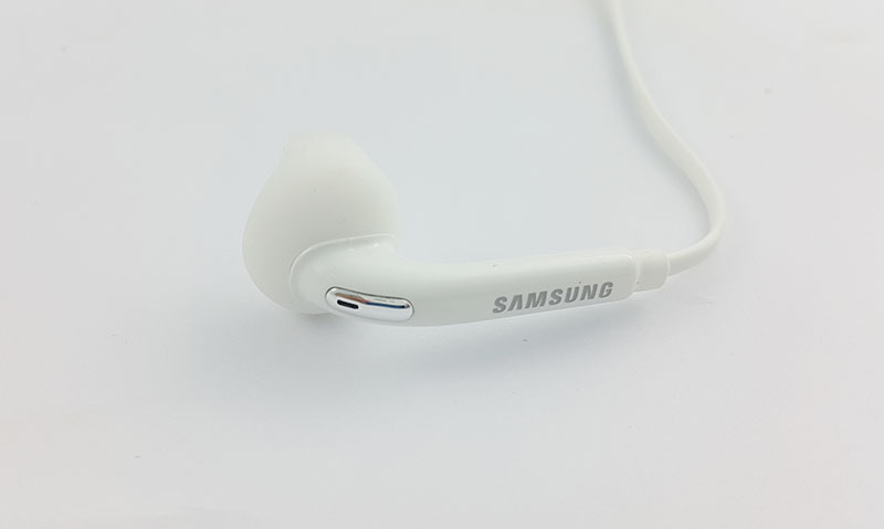 Ta-nghe-Tai nghe Galaxy Tab S2 9.7 chính hãng-04