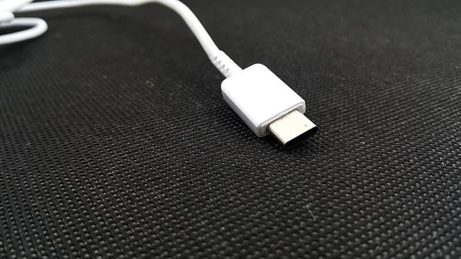 Cable-USB-Type-C-Galaxy-Note-7-05